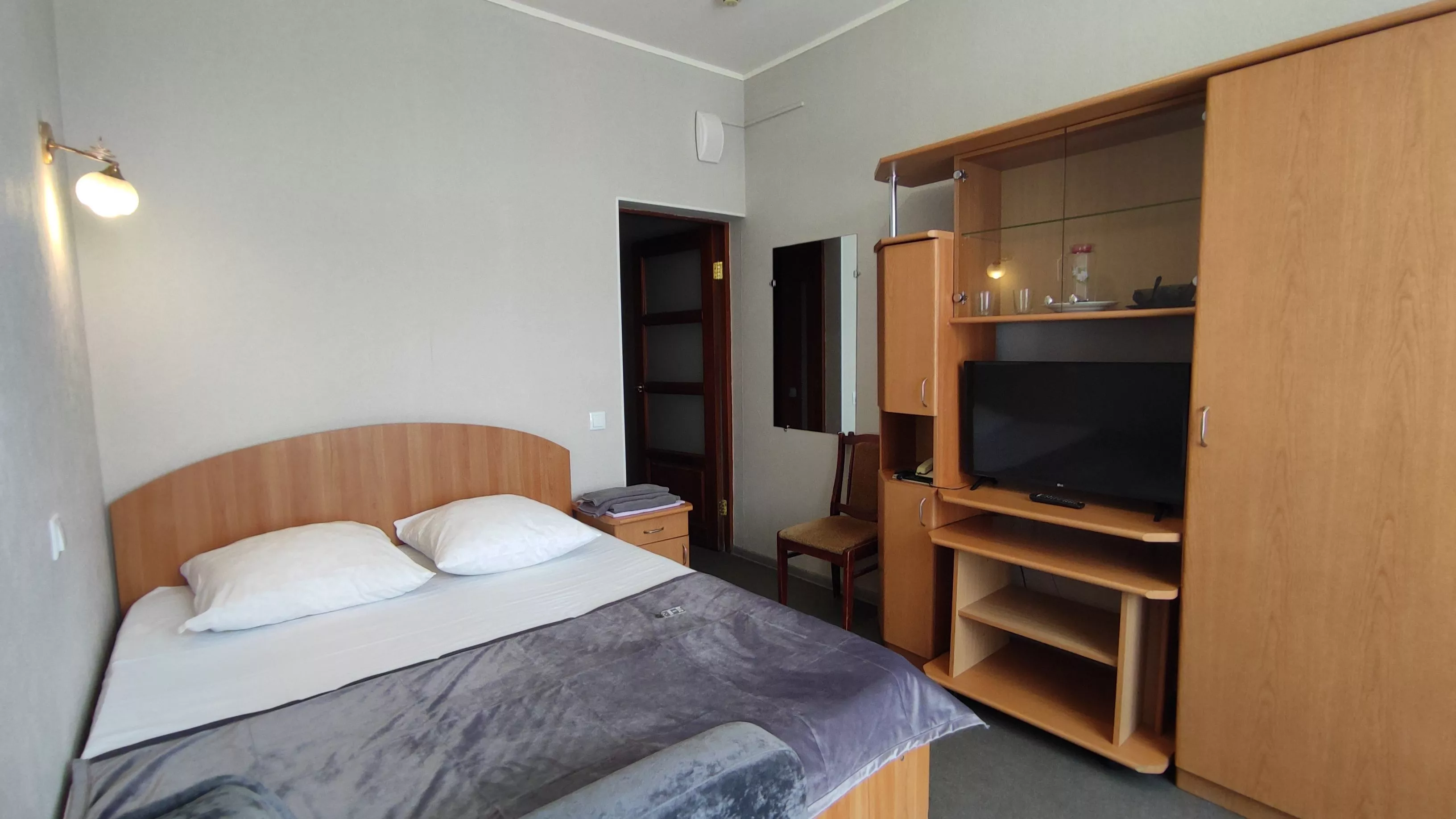 1-но местный "Стандарт" (с двуспальной кроватью) 2 корпус 3 этаж